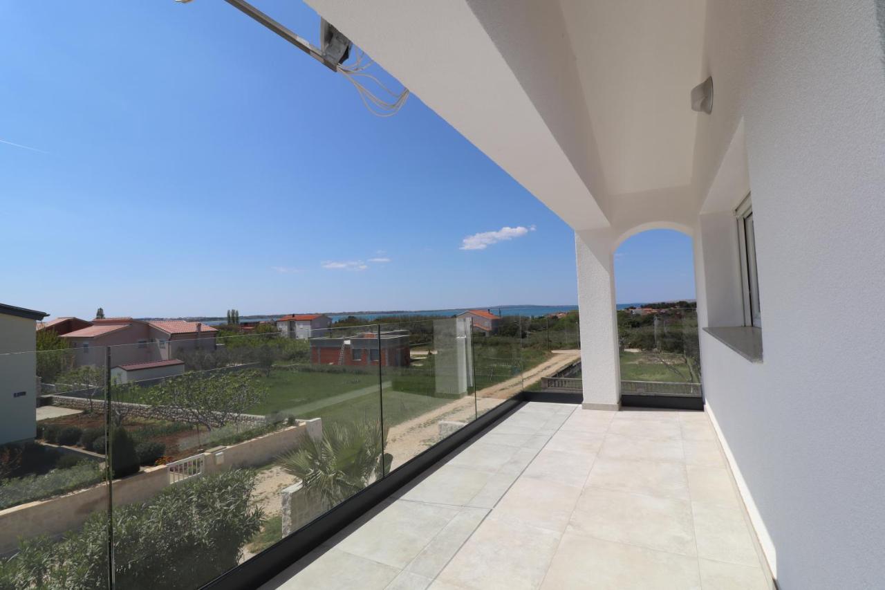 Vrsi Apartments Bagian luar foto